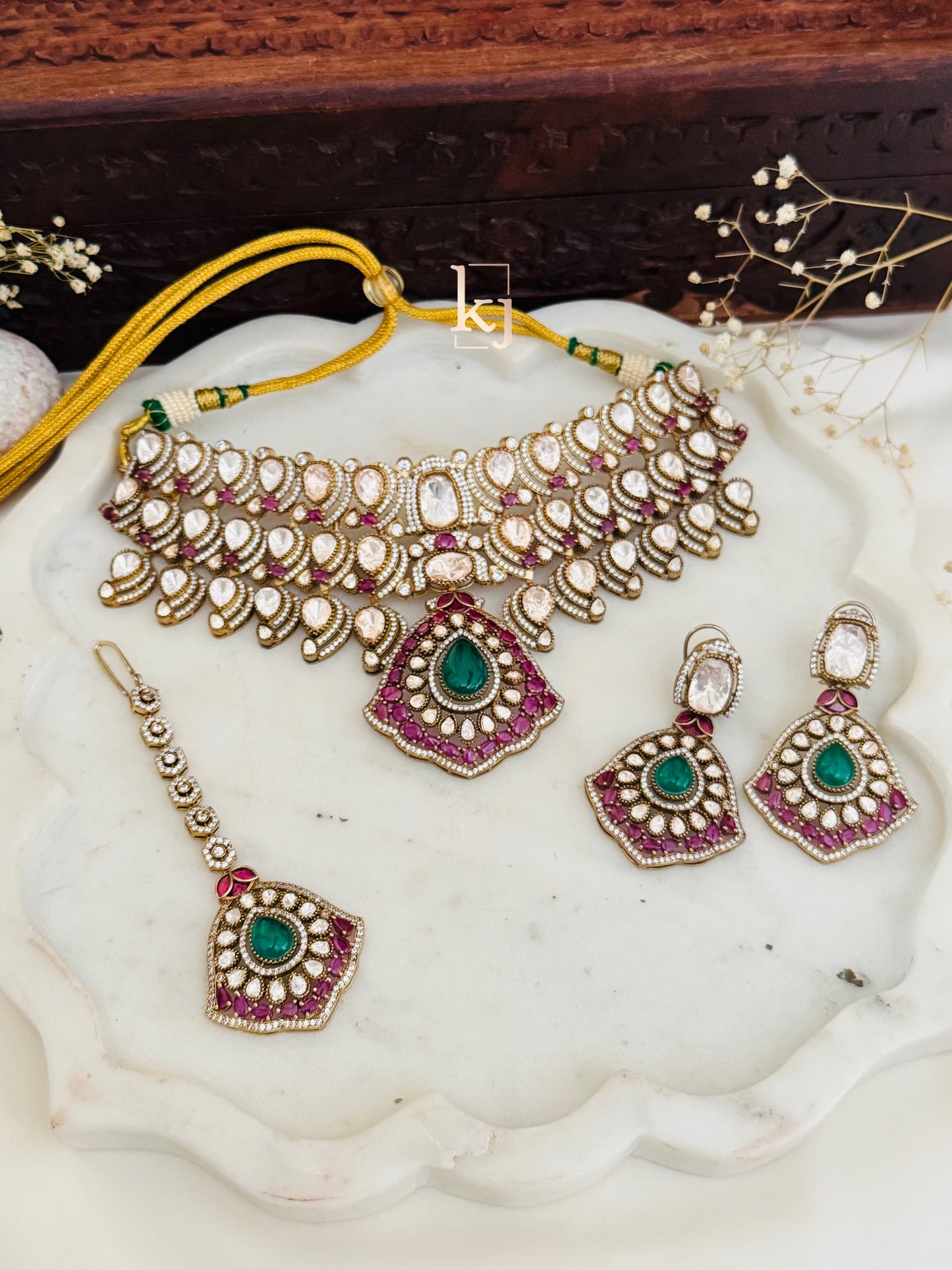 Elsepeth choker set