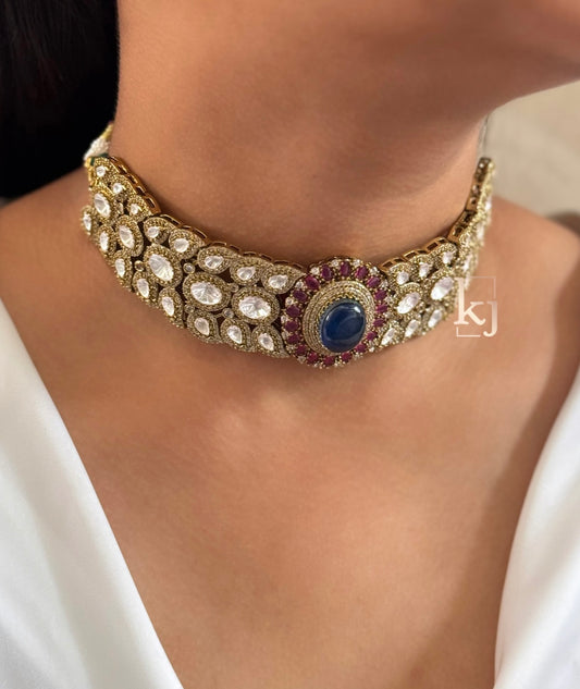 Azalea choker set