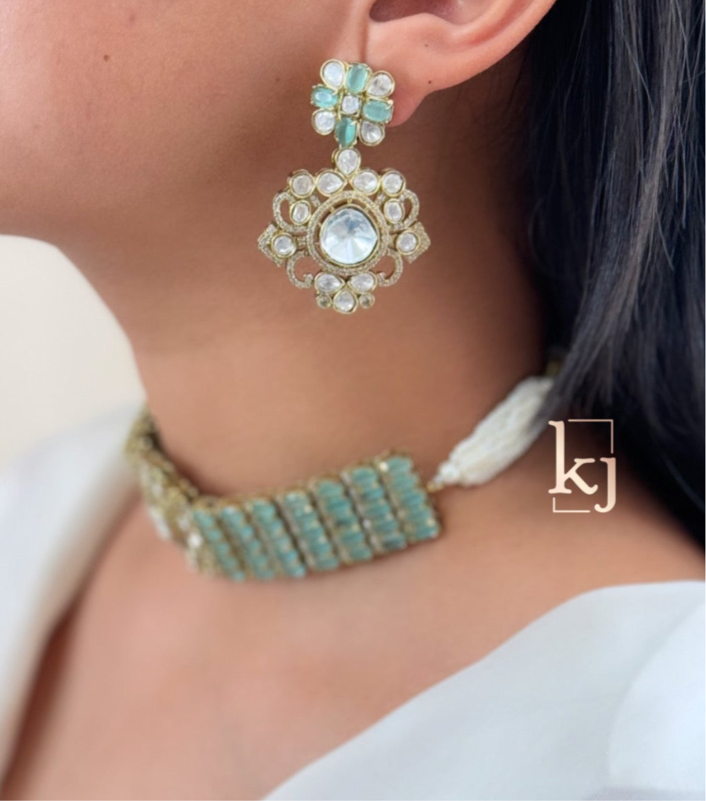 Vivia Choker set