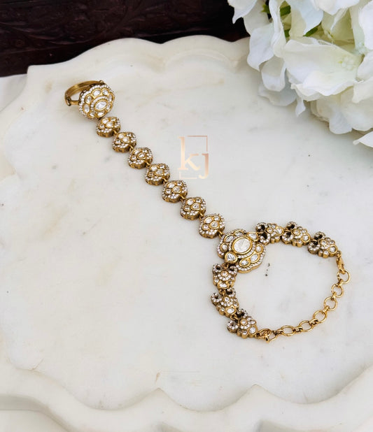 Zahir hathphool single