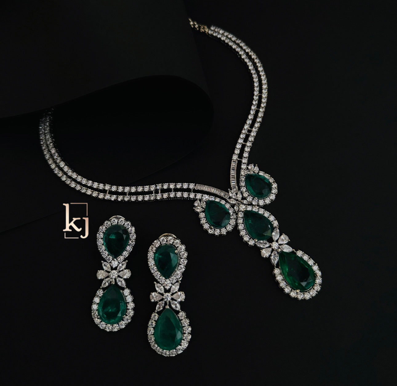 Wreley Necklace set