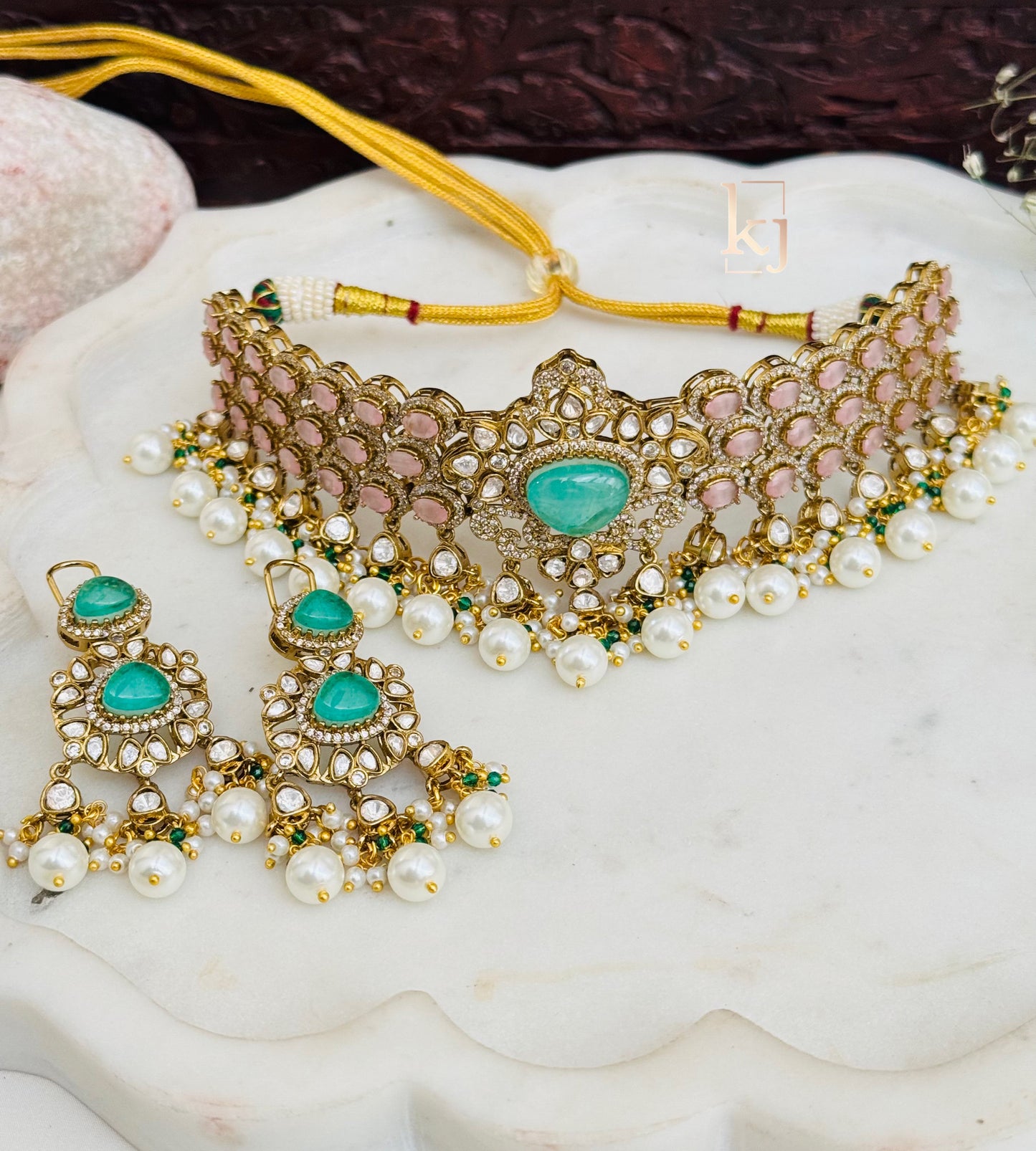 Oniya choker set