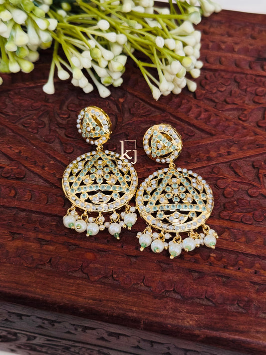 Novi earrings set