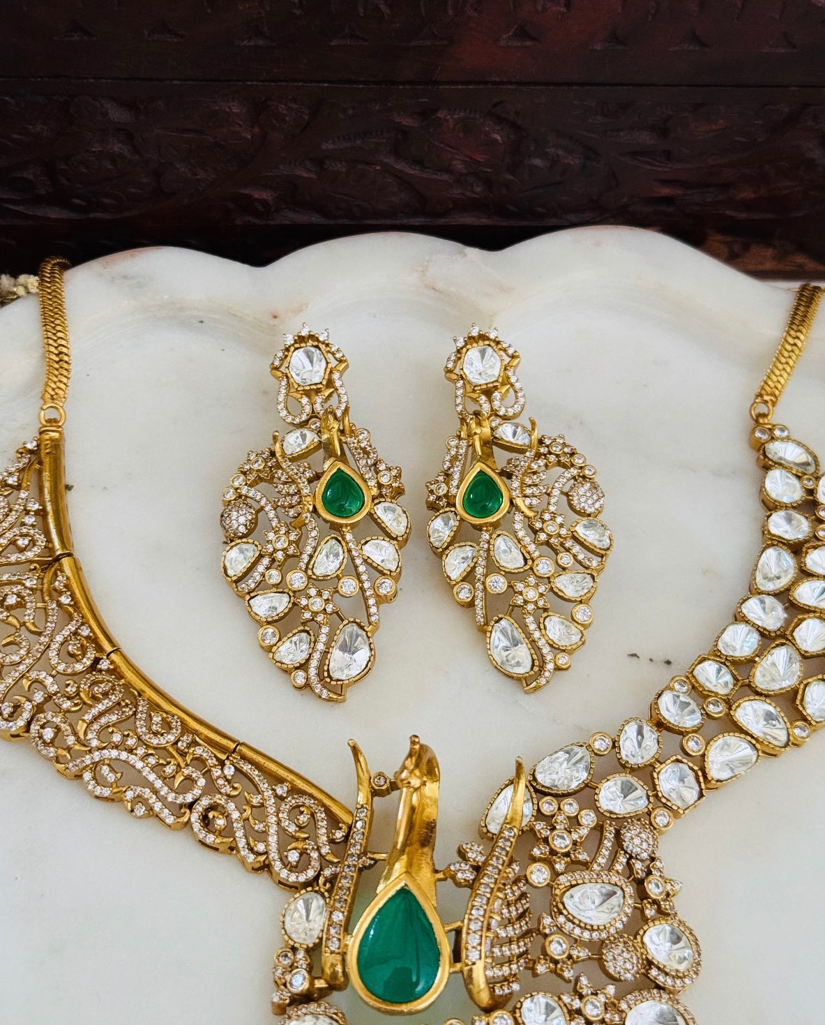 Saige necklace set