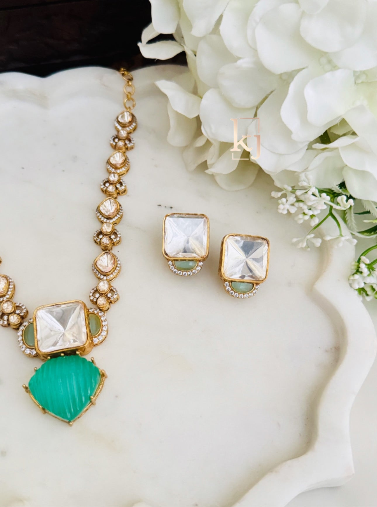 Maia necklace set