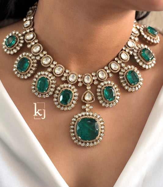 Eryn necklace set