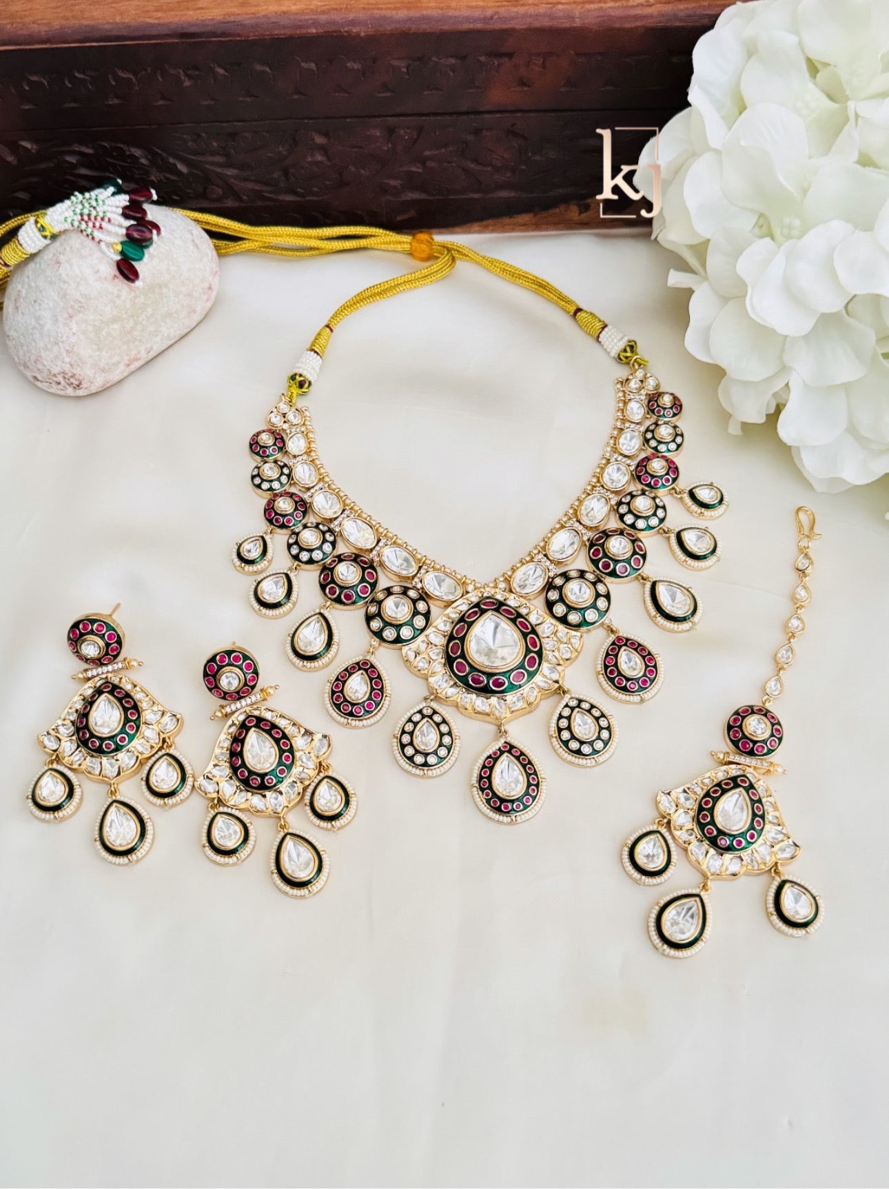 Kalmia Necklace set