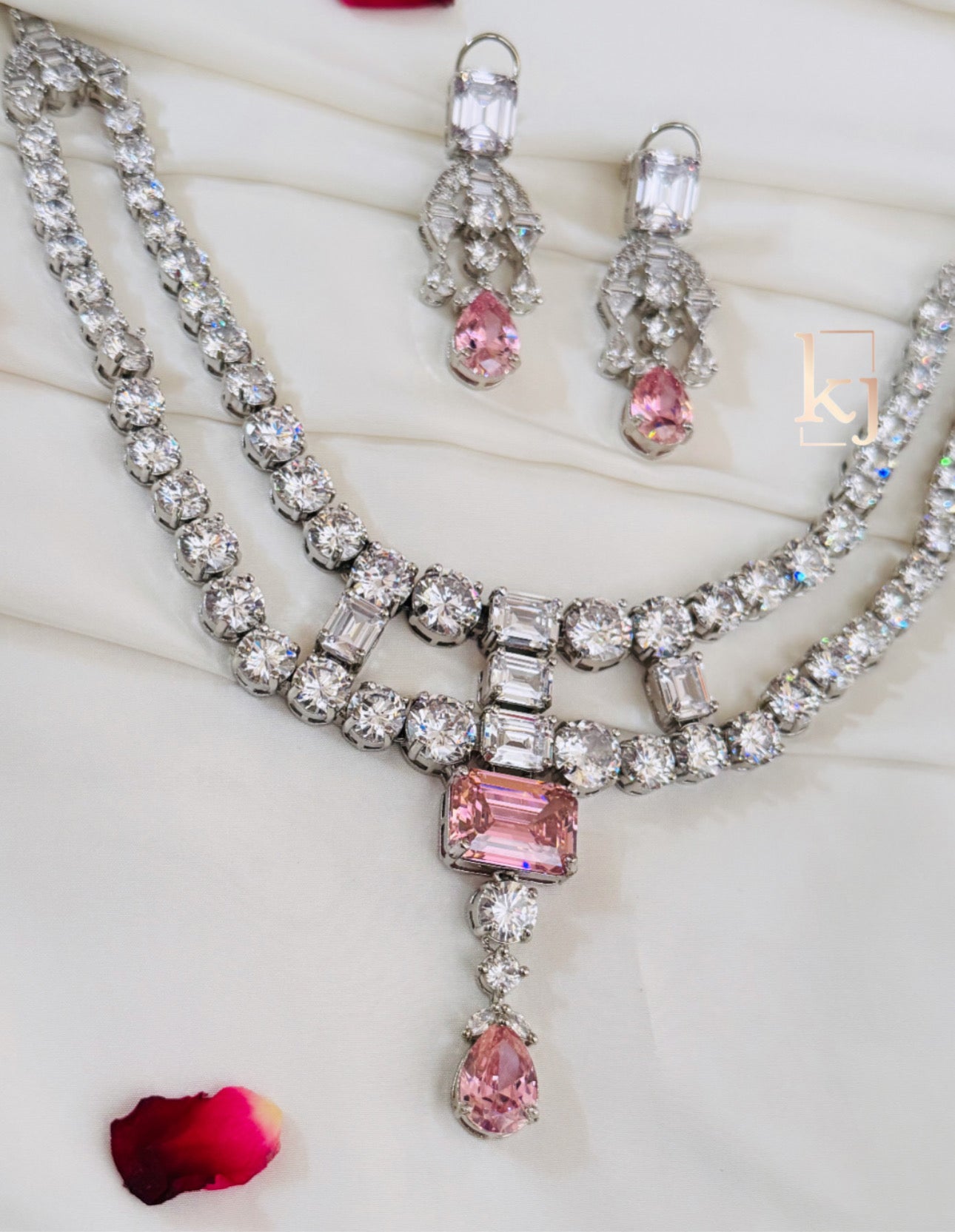 Flossie Necklace set
