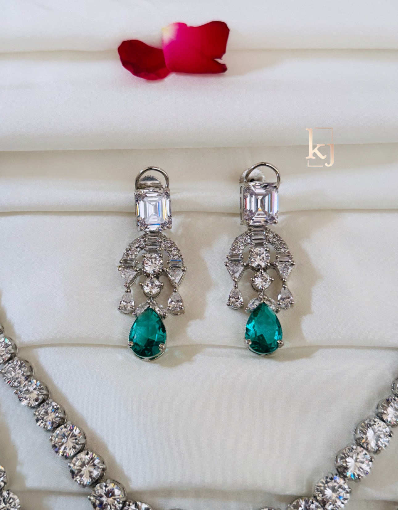 Flossie Necklace set