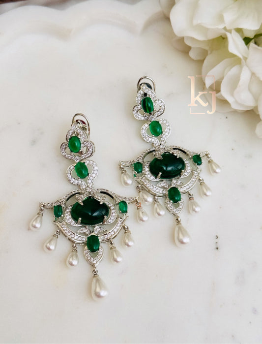 Sutara earrings set