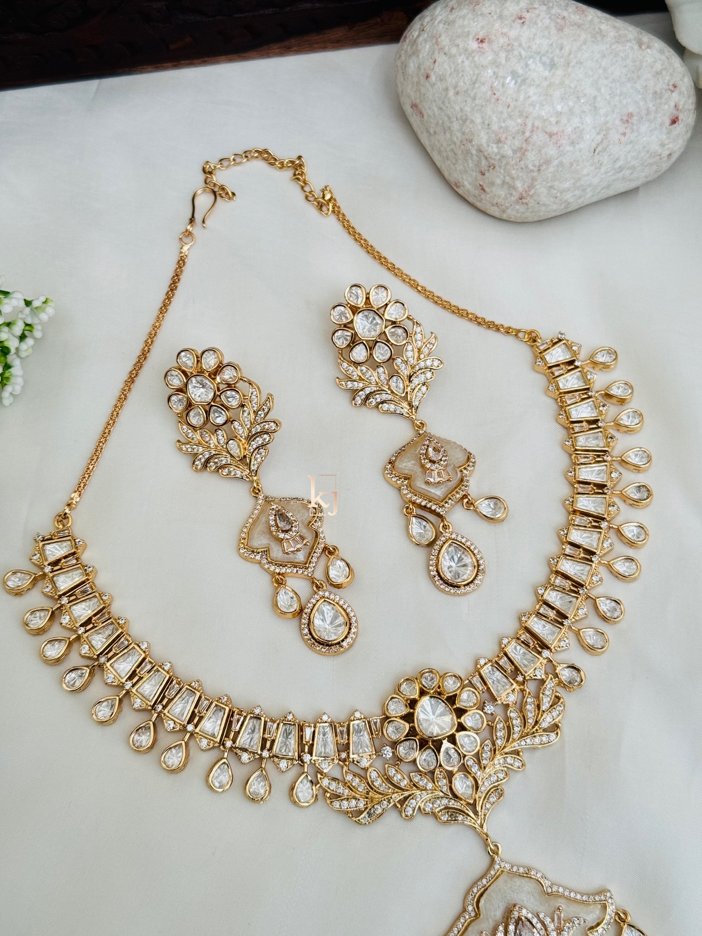 Romy necklace set