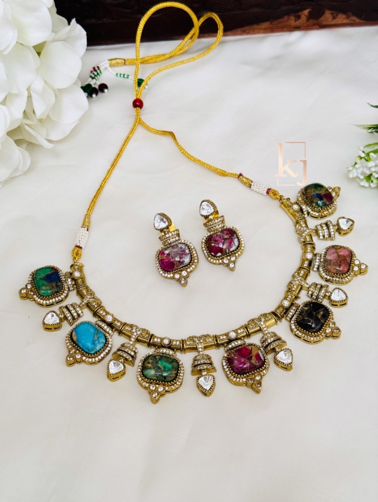 Helene necklace set