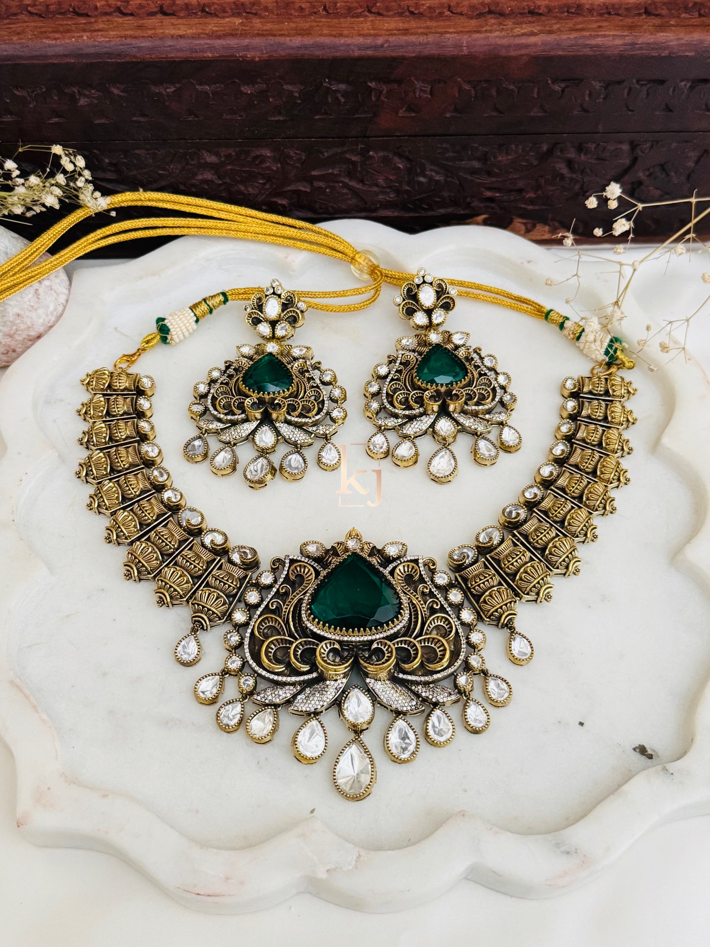 Meena choker set