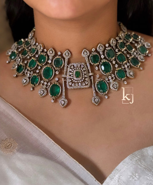Fwan choker set