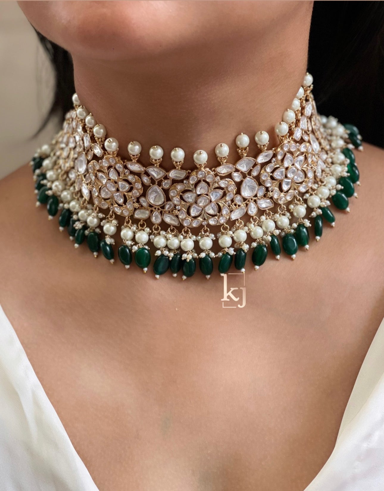 Viola choker set