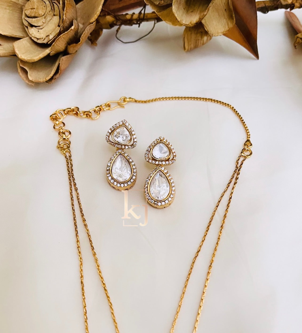 Kiara double layer Elegant set