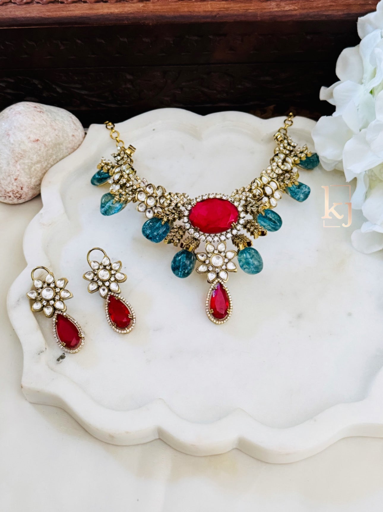 Kyra necklace set