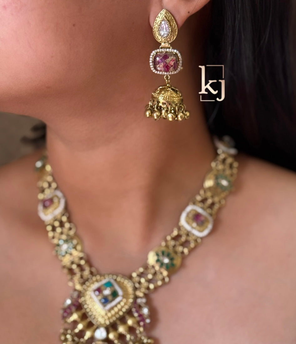 Beatrix necklace set