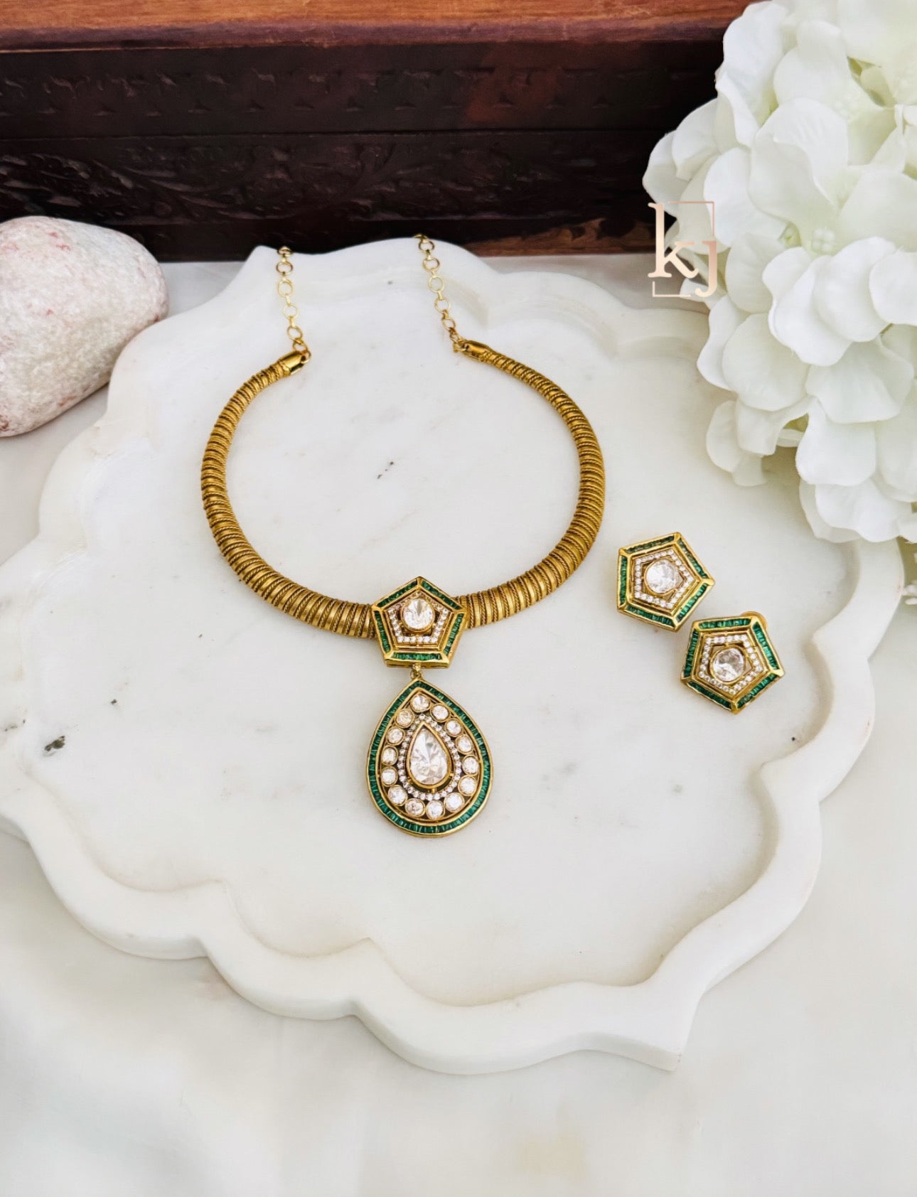 Sena necklace set