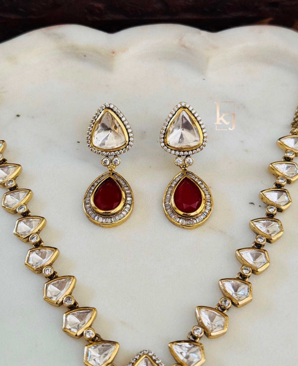 Xlya necklace set
