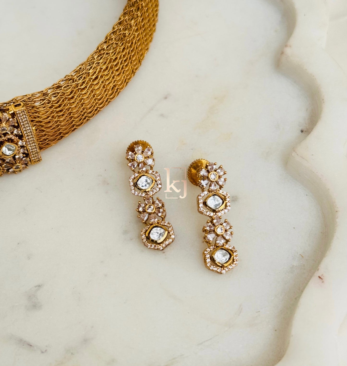 Lian choker set