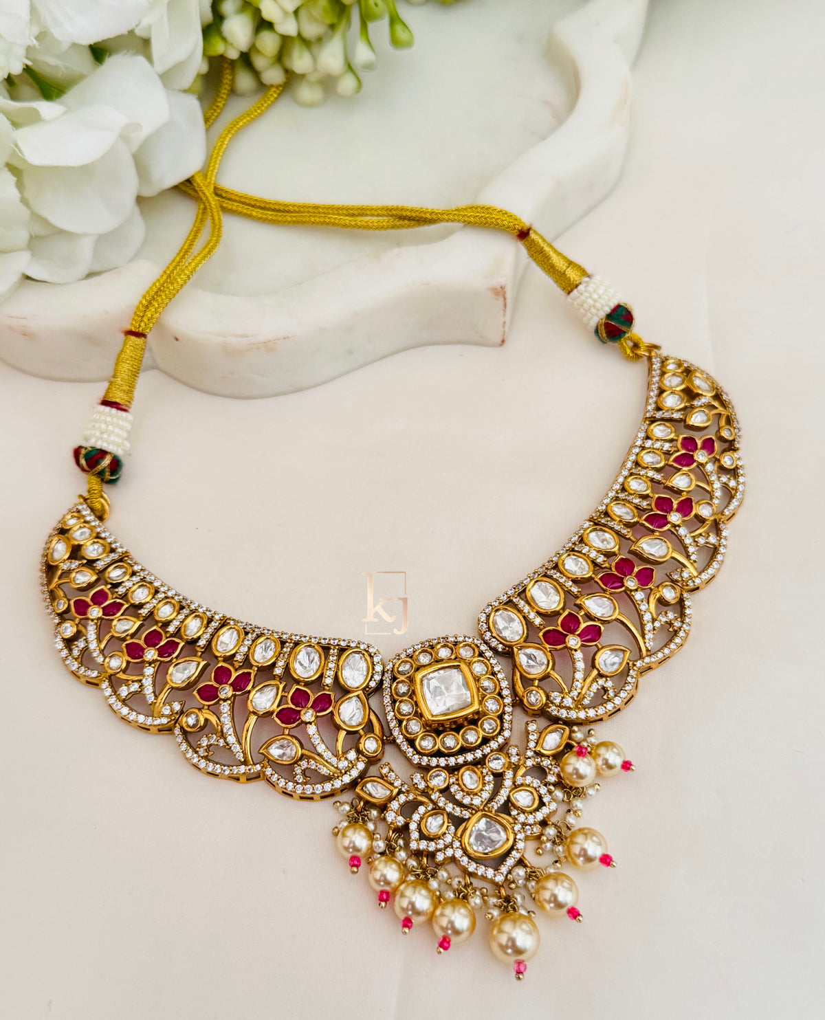 Syran choker set