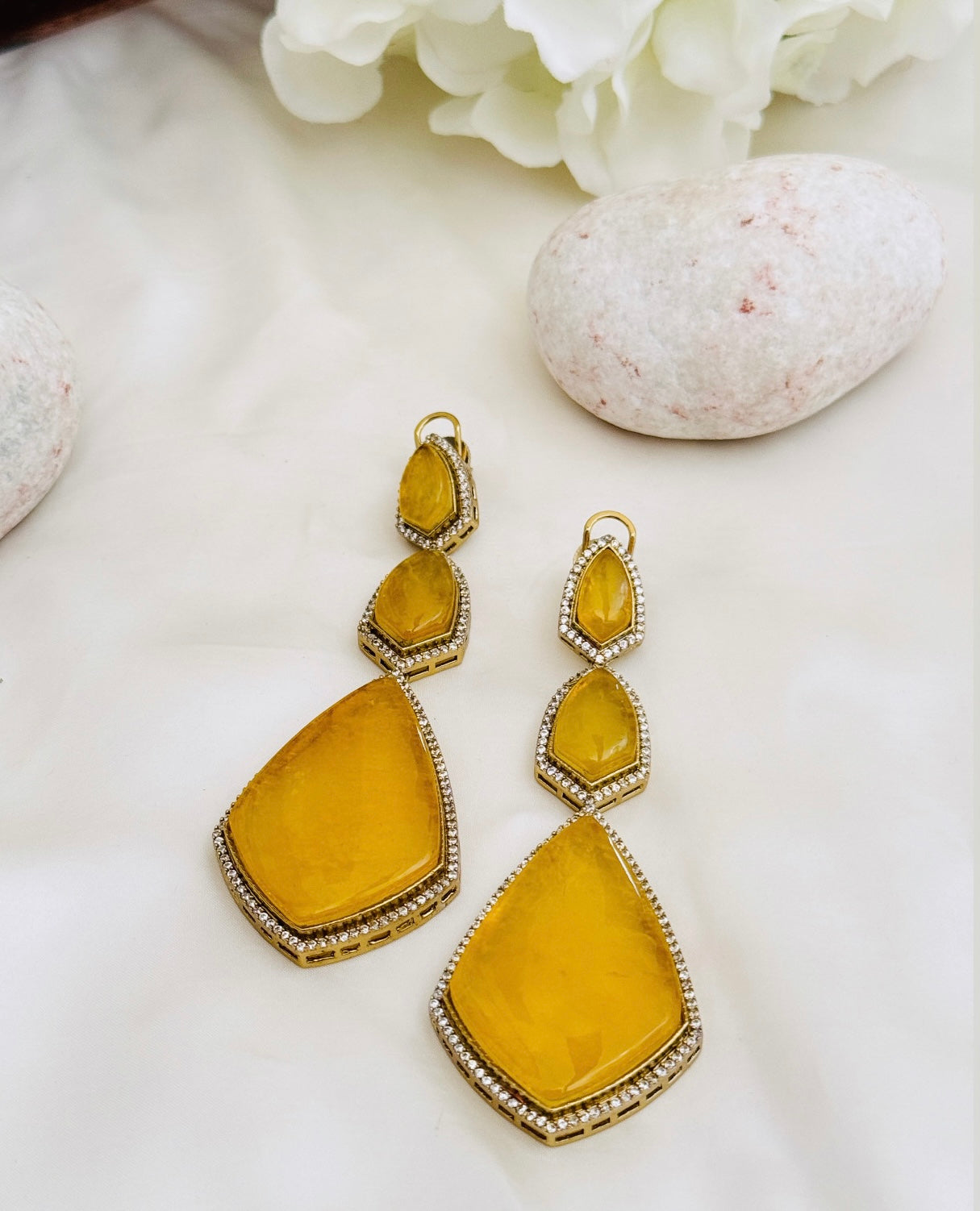 Kshiti Earrings set