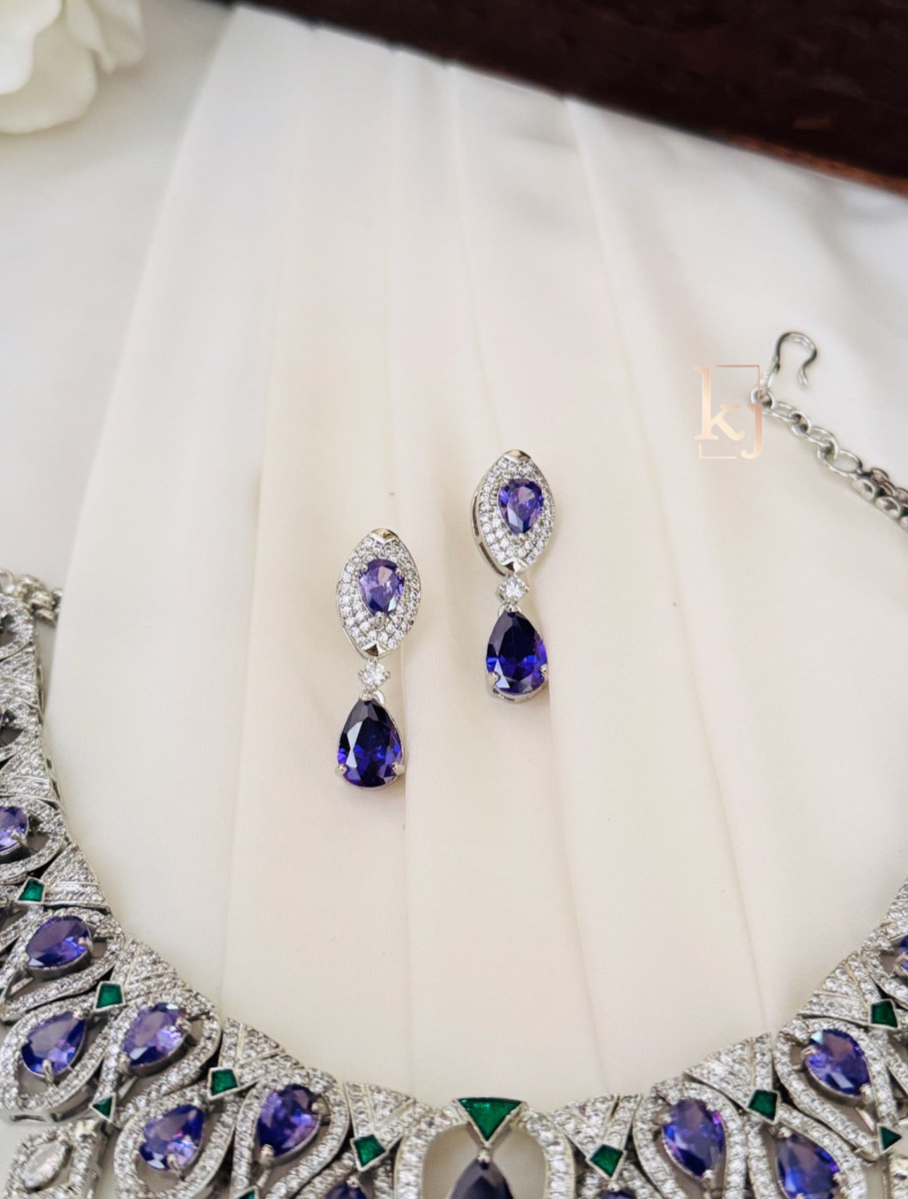 Zorya Necklace set