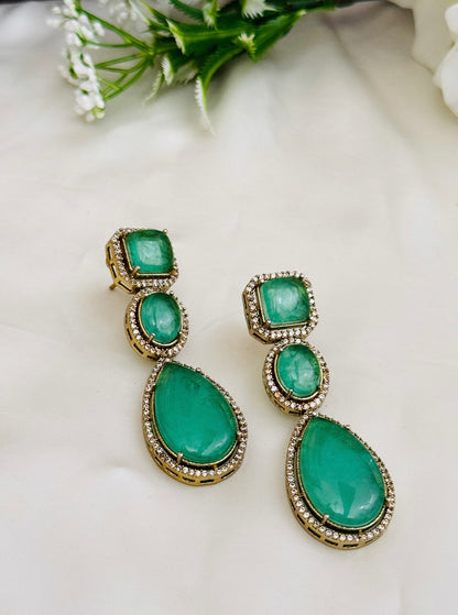 Mia Earrings set