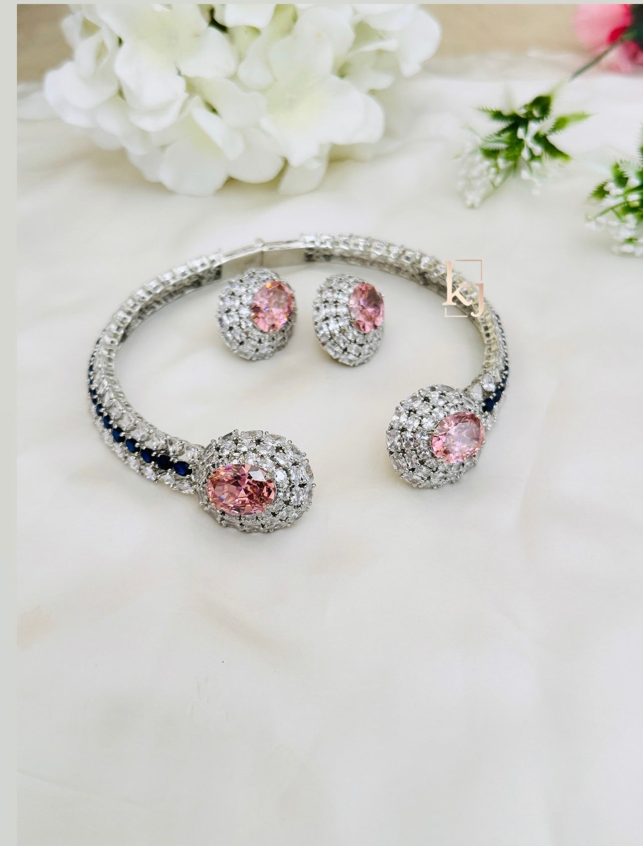 Sophie choker set