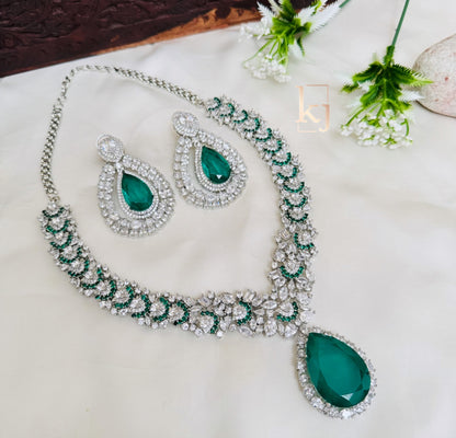 Ester necklace set