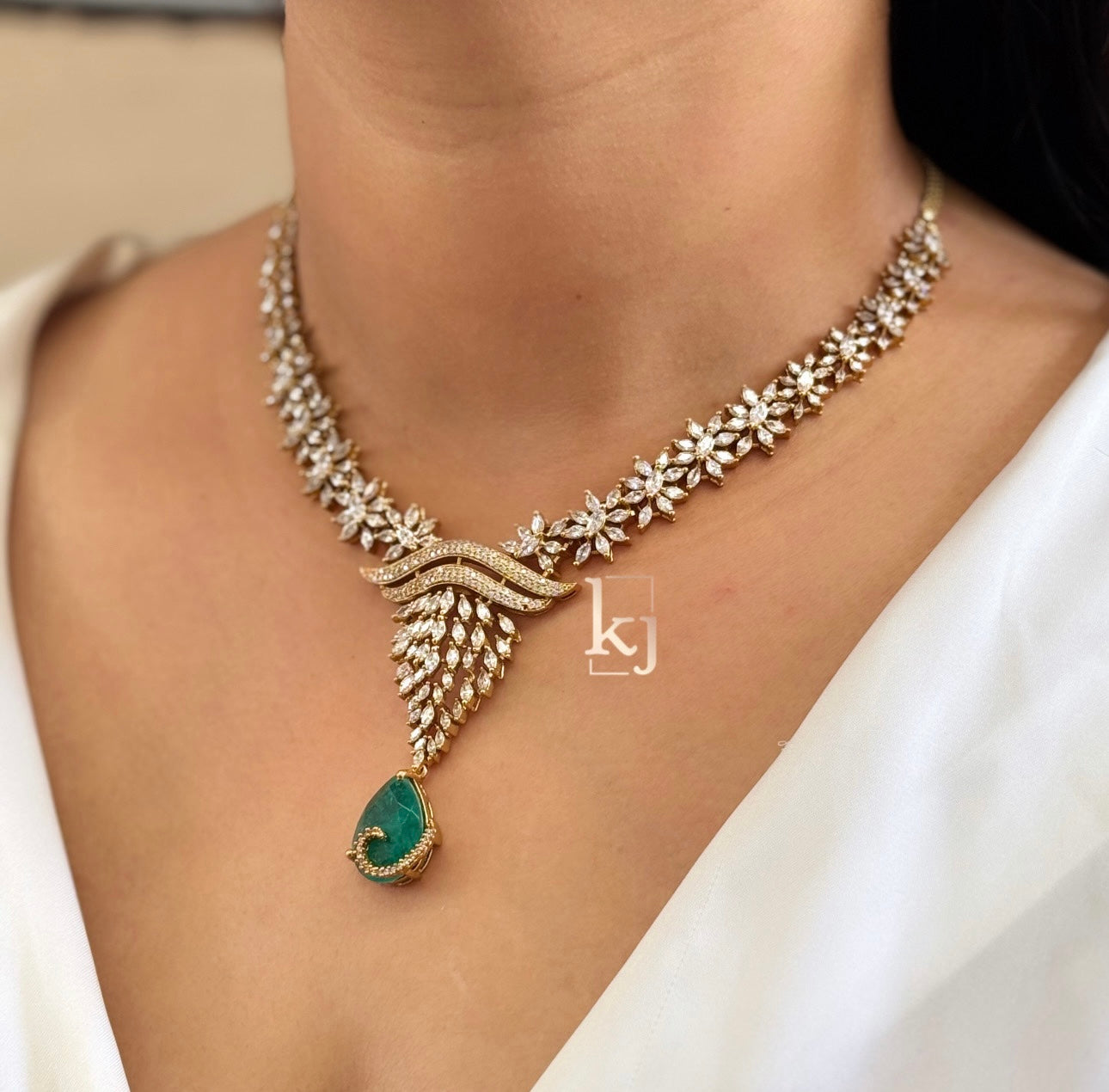 Vinisa necklace set