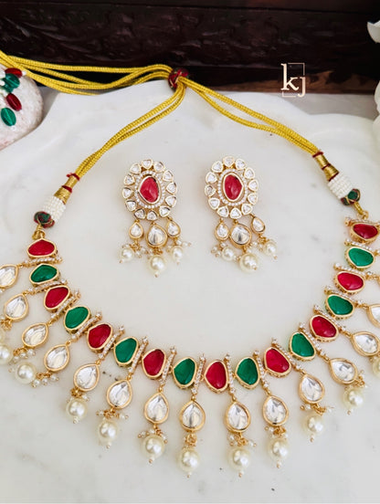 Zhuri Necklace set