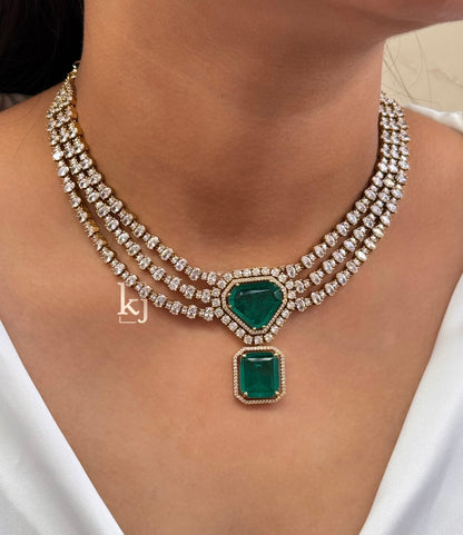 Hyunda necklace set