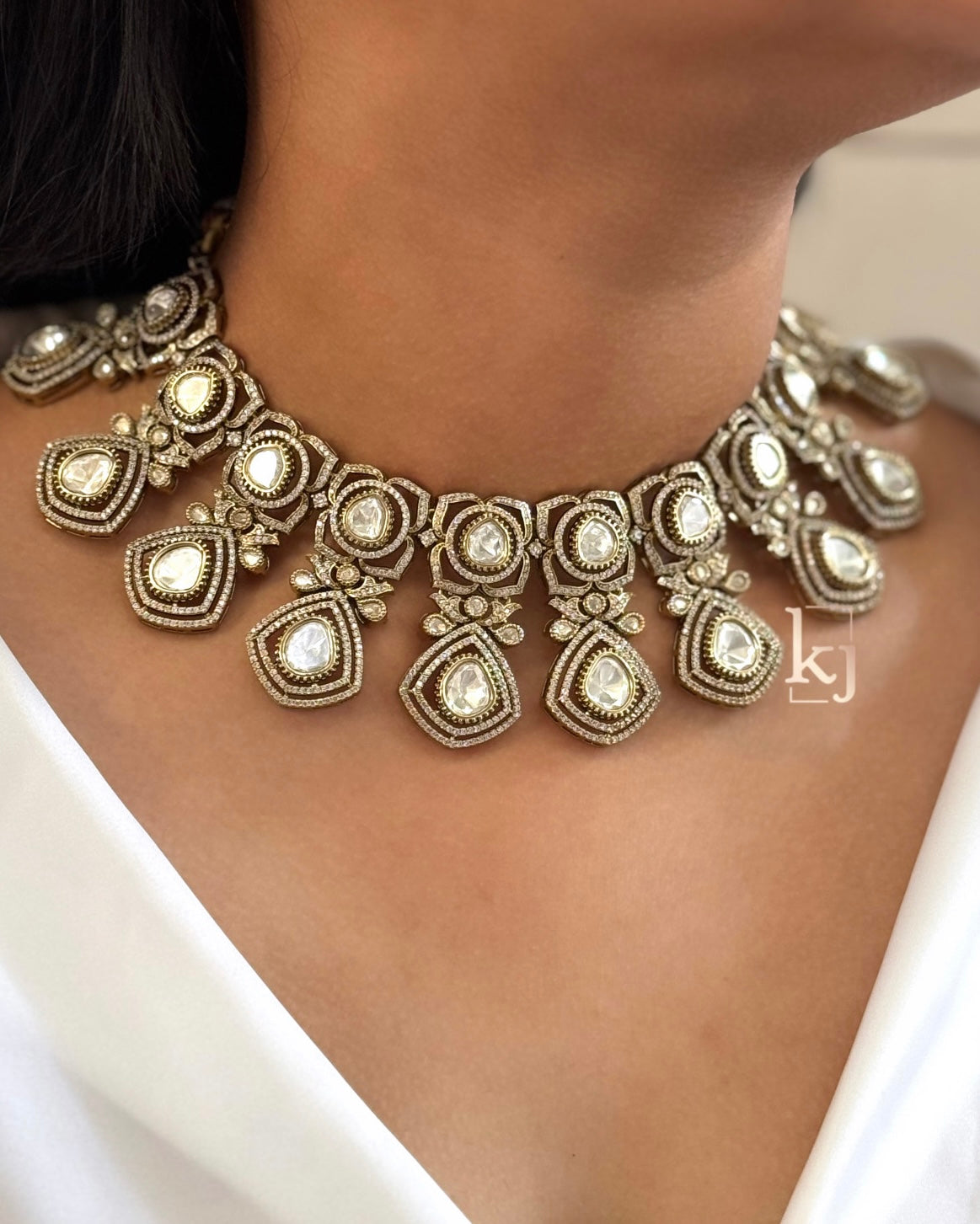 Imira necklace set