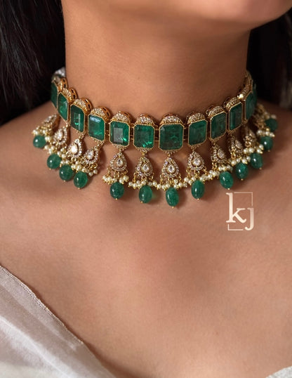 Elowyn choker set