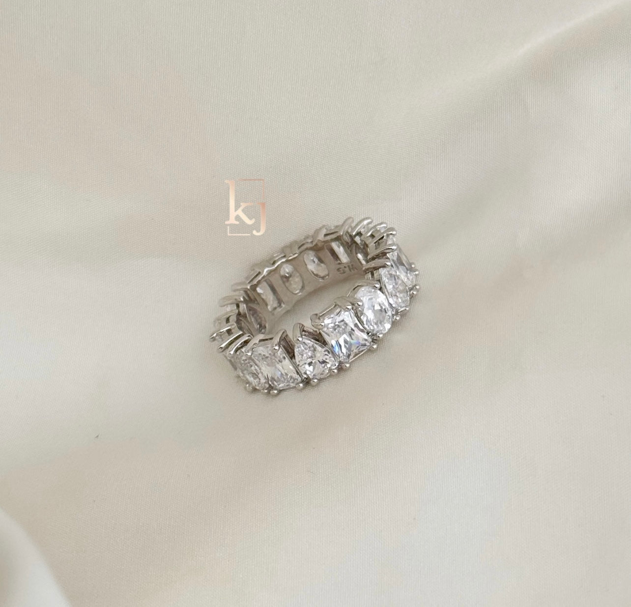 Eleanor ring