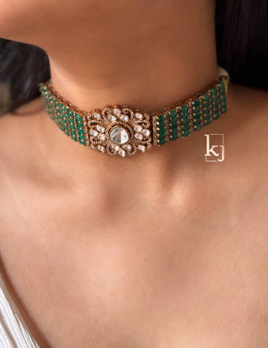 Vivia Choker set