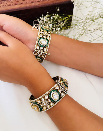 Trixi Bangle set pair