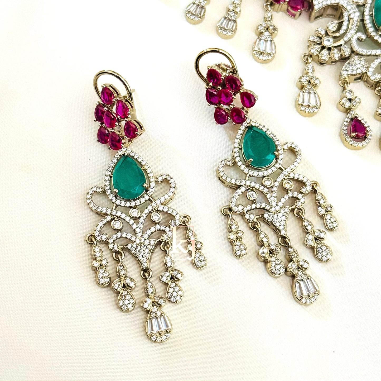 Sirisha necklace set