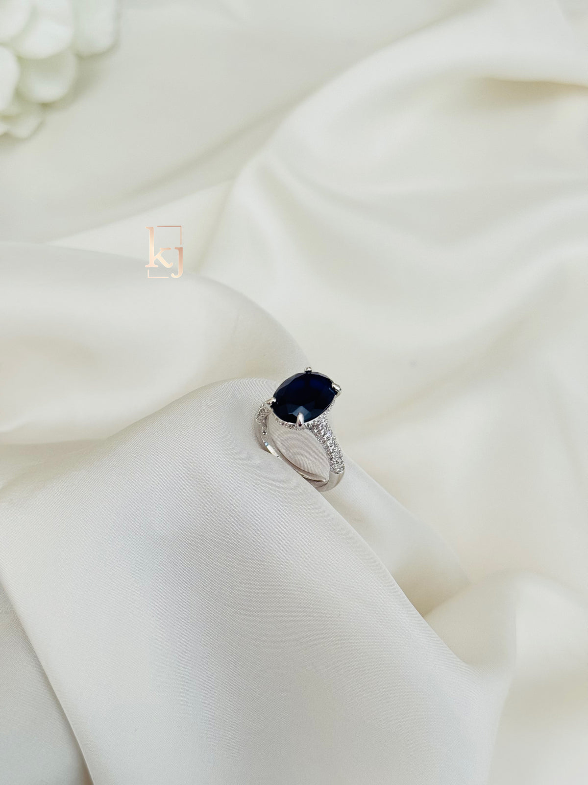 Carwen ring