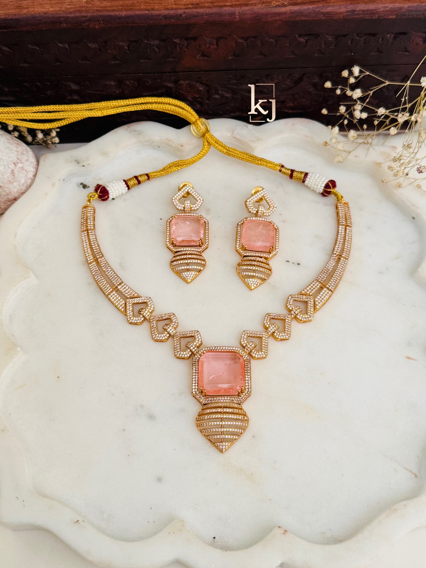 Alfreeda necklace set