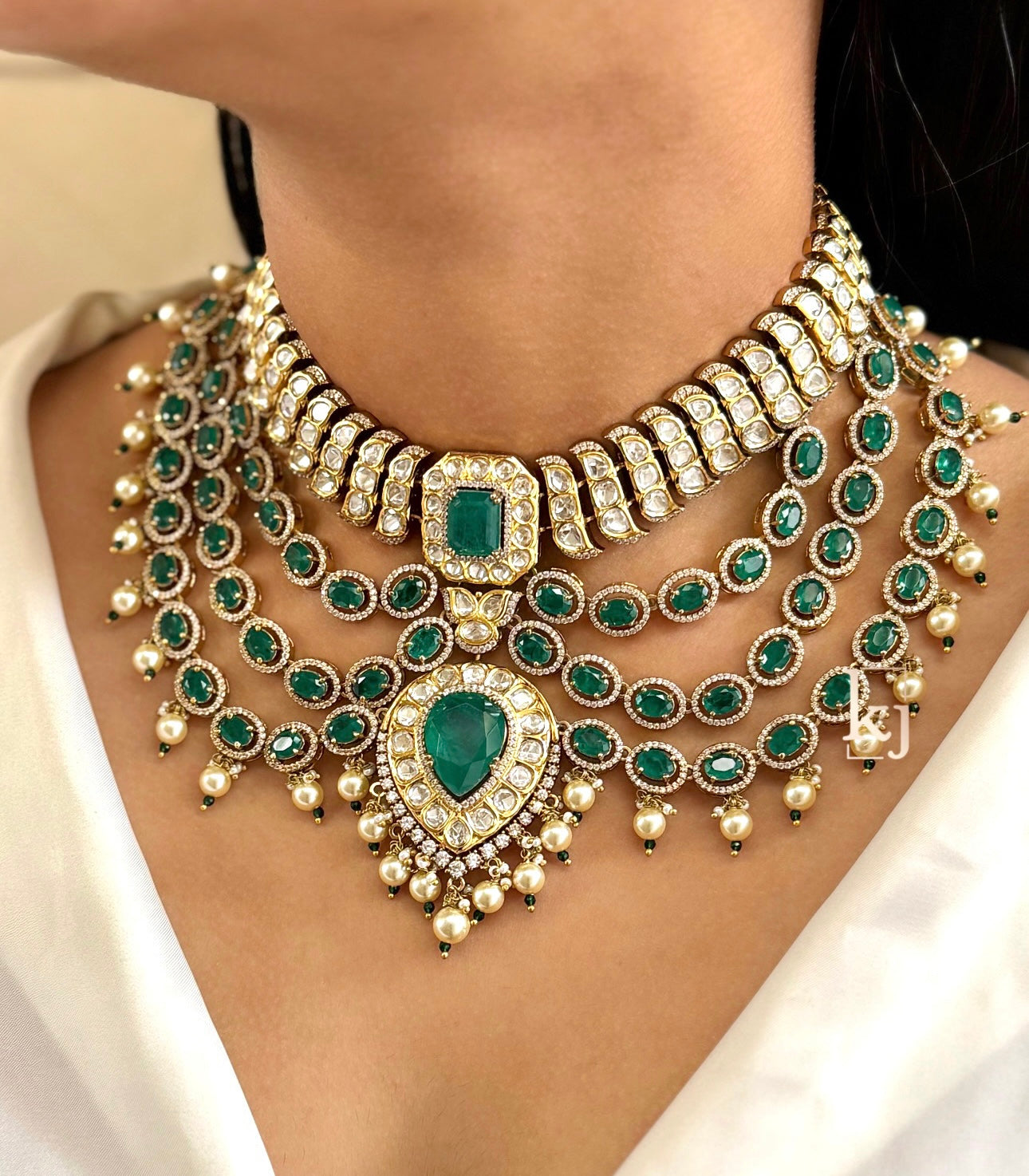 Obelia necklace set