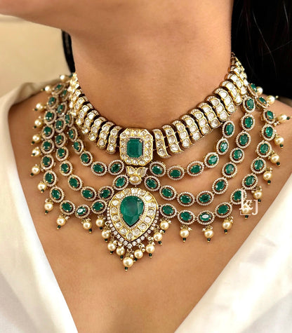 Obelia necklace set