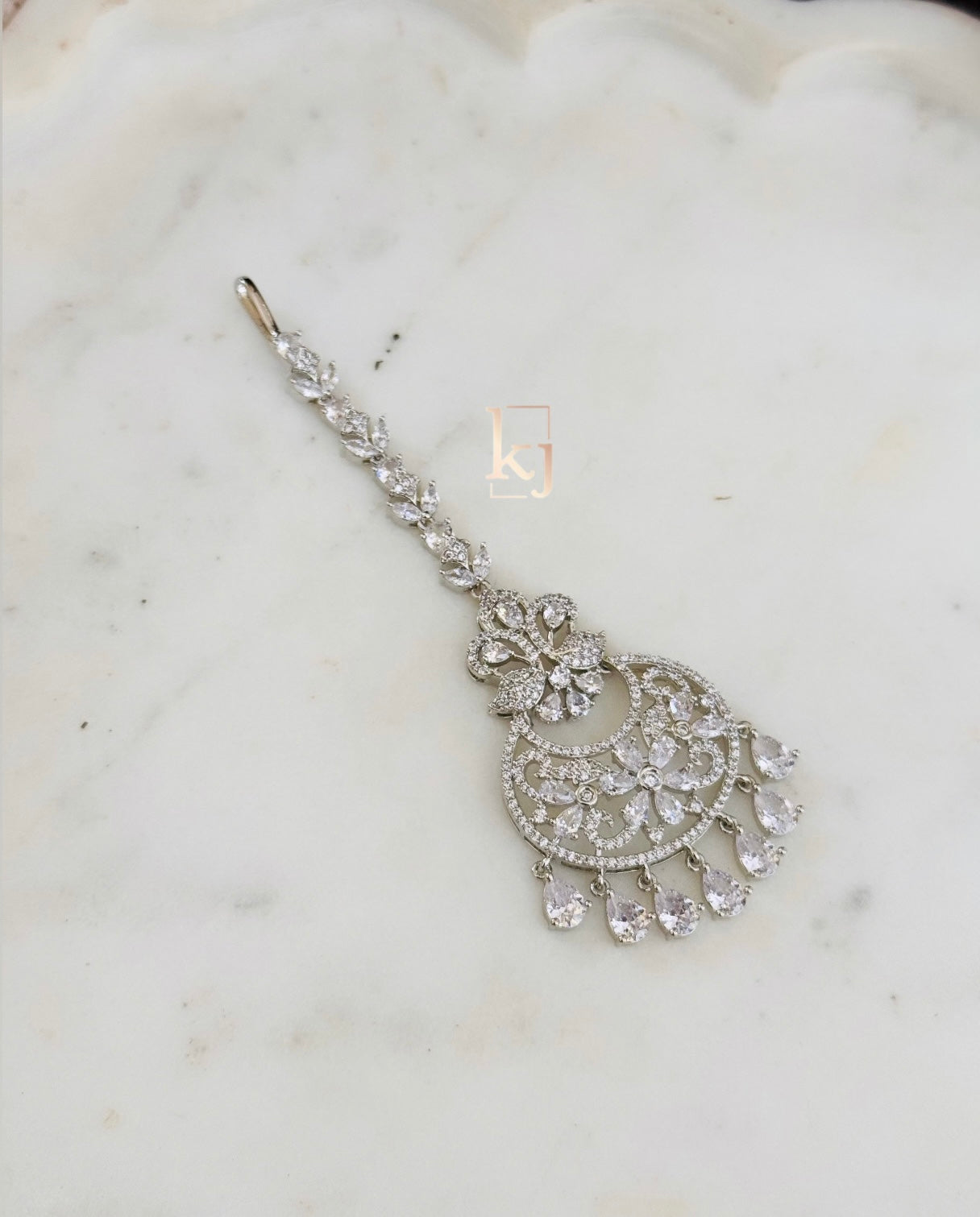Rebeca Earrings with maang tikka set