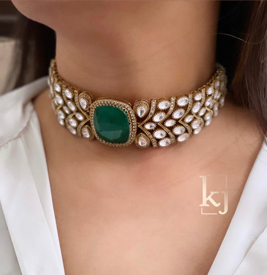 Anaya Choker set