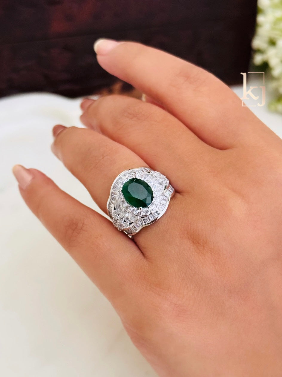 Diona ring