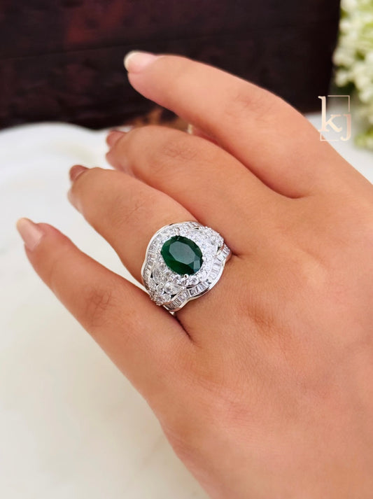 Diona ring
