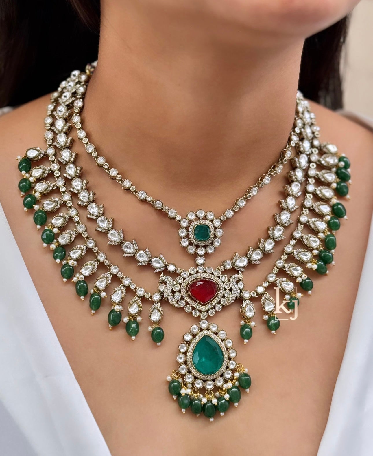 Hezal necklace set