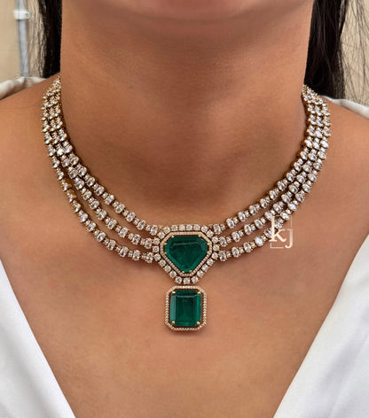 Hyunda necklace set